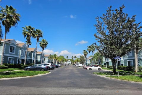 Adosado en venta en Brandon, Florida, 2 dormitorios, 148.18 m2 № 2096101 - foto 2