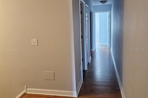 Adosado en venta en Brandon, Florida, 2 dormitorios, 148.18 m2 № 2096101 - foto 24