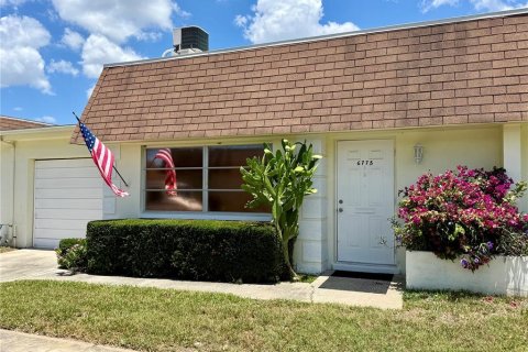 Copropriété à vendre à Pinellas Park, Floride: 1 chambre, 83.8 m2 № 2157959 - photo 2