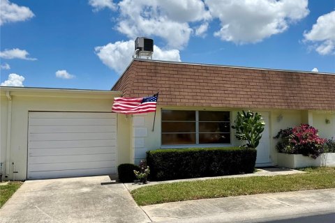 Condo à Pinellas Park, Floride, 1 chambre  № 2157959