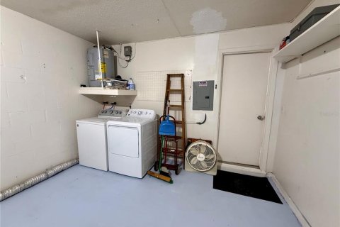 Copropriété à vendre à Pinellas Park, Floride: 1 chambre, 83.8 m2 № 2157959 - photo 13