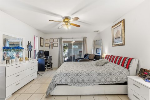 Villa ou maison à vendre à Cape Coral, Floride: 4 chambres № 2029733 - photo 8