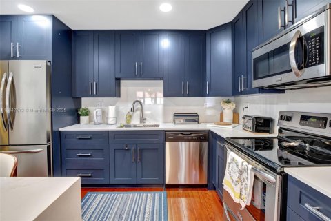 Casa en venta en Davie, Florida, 4 dormitorios, 167.78 m2 № 1936229 - foto 19