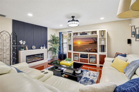 Casa en venta en Davie, Florida, 4 dormitorios, 167.78 m2 № 1936229 - foto 11
