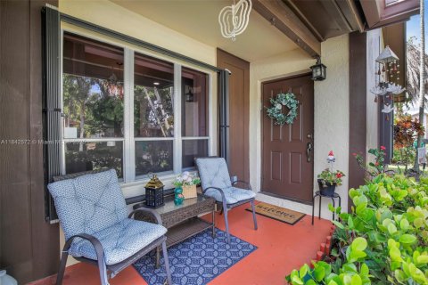 Casa en venta en Davie, Florida, 4 dormitorios, 167.78 m2 № 1936229 - foto 6