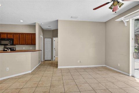 House in Tavares, Florida 4 bedrooms, 193.14 sq.m. № 2117519 - photo 16