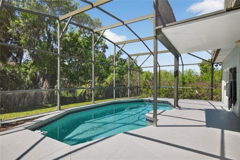 House in Tavares, Florida 4 bedrooms, 193.14 sq.m. № 2117519 - photo 28