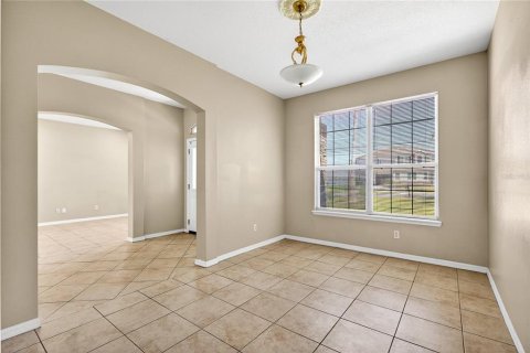 House in Tavares, Florida 4 bedrooms, 193.14 sq.m. № 2117519 - photo 10