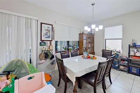 House in Venice, Florida 3 bedrooms, 152.17 sq.m. № 2094259 - photo 15