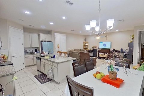 House in Venice, Florida 3 bedrooms, 152.17 sq.m. № 2094259 - photo 12