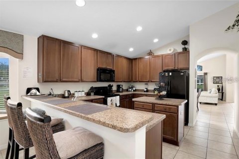 Casa en alquiler en Kissimmee, Florida, 4 dormitorios, 201.13 m2 № 2434920 - foto 2