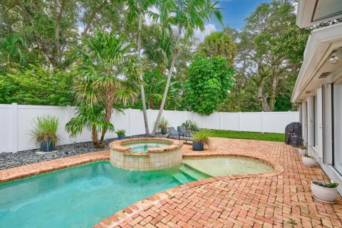 House in Boca Raton, Florida 3 bedrooms, 163.42 sq.m. № 2251048 - photo 13
