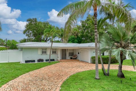 House in Boca Raton, Florida 3 bedrooms, 163.42 sq.m. № 2251048 - photo 2