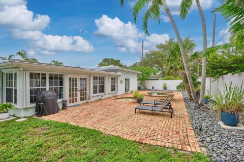 House in Boca Raton, Florida 3 bedrooms, 163.42 sq.m. № 2251048 - photo 12