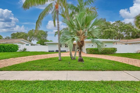 House in Boca Raton, Florida 3 bedrooms, 163.42 sq.m. № 2251048 - photo 6