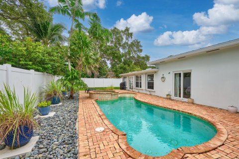 House in Boca Raton, Florida 3 bedrooms, 163.42 sq.m. № 2251048 - photo 15