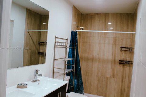 Купить виллу или дом в Лихай-Эйкерс, Флорида 3 спальни, 125.79м2, № 1859801 - фото 17