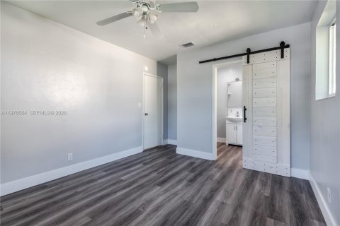 Casa en venta en Dania Beach, Florida, 3 dormitorios, 144 m2 № 2044439 - foto 14