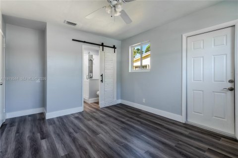 Casa en venta en Dania Beach, Florida, 3 dormitorios, 144 m2 № 2044439 - foto 13