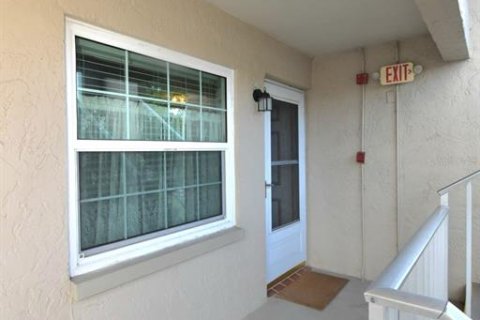 Condo in Dunedin, Florida, 2 bedrooms  № 2375550 - photo 24