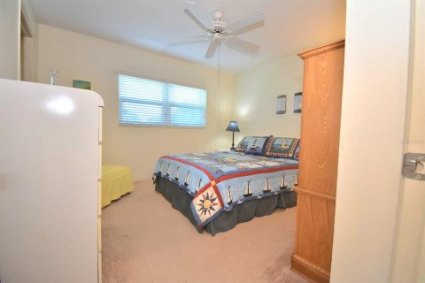 Condo in Dunedin, Florida, 2 bedrooms  № 2375550 - photo 20