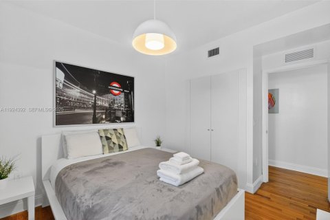 Купить кондоминиум в Майами-Бич, Флорида 2 спальни, 76.18м2, № 1982683 - фото 13