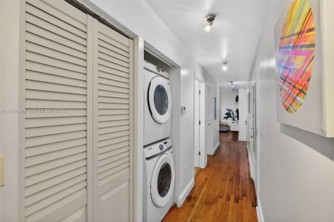 Купить кондоминиум в Майами-Бич, Флорида 2 спальни, 76.18м2, № 1982683 - фото 10