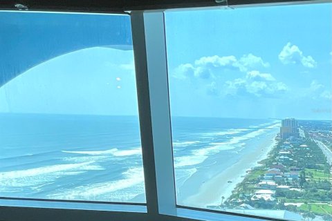 Condo in Daytona Beach, Florida, 2 bedrooms  № 1900713 - photo 12