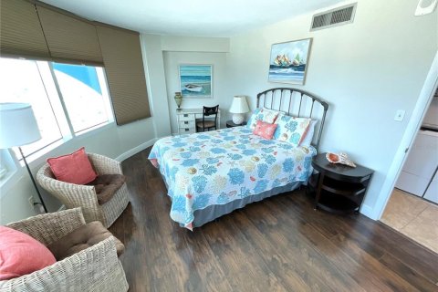 Condo in Daytona Beach, Florida, 2 bedrooms  № 1900713 - photo 19