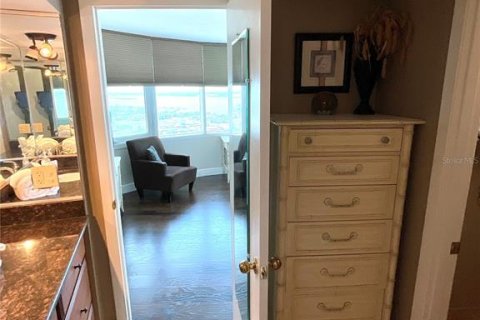 Condo in Daytona Beach, Florida, 2 bedrooms  № 1900713 - photo 14