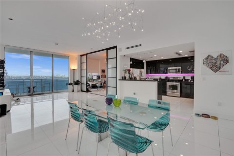 Condo in North Bay Village, Florida, 3 bedrooms  № 1710460 - photo 4