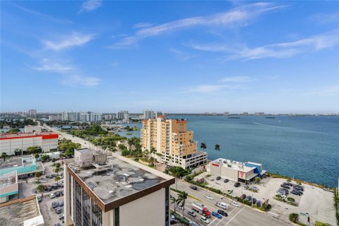Condo in North Bay Village, Florida, 3 bedrooms  № 1710460 - photo 29