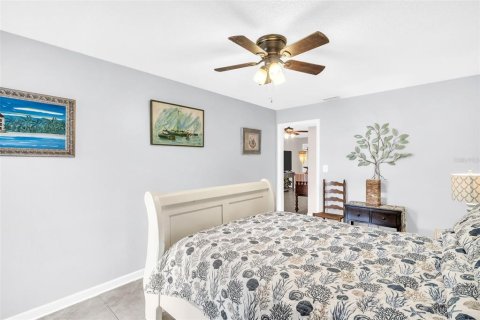 Condo in Saint Petersburg, Florida, 1 bedroom  № 1885292 - photo 19