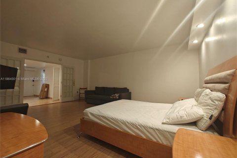 Condo in Miami, Florida  № 1980729 - photo 29