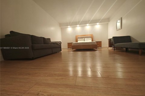 Condo in Miami, Florida  № 1980729 - photo 28