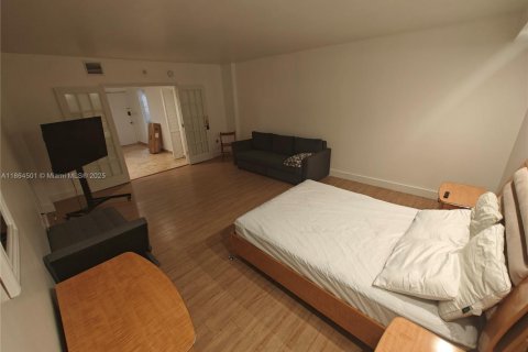 Condo in Miami, Florida  № 1980729 - photo 30