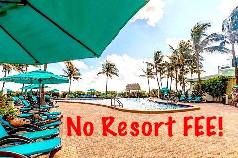 Condo in Hollywood, Florida, 1 bedroom  № 1868808 - photo 20