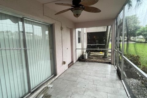 Copropriété à louer à Tamarac, Floride: 1 chambre, 69.31 m2 № 1946466 - photo 8