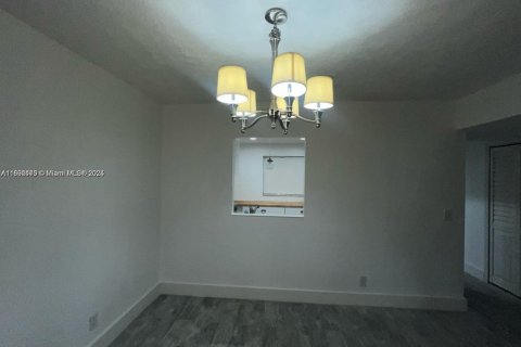 Copropriété à louer à Tamarac, Floride: 1 chambre, 69.31 m2 № 1946466 - photo 6
