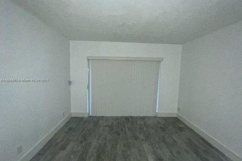 Copropriété à louer à Tamarac, Floride: 1 chambre, 69.31 m2 № 1946466 - photo 7