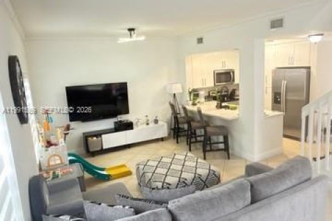 Condominio en venta en Dania Beach, Florida, 3 dormitorios, 129.69 m2 № 2056643 - foto 3