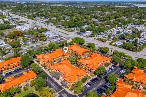 Condominio en venta en Dania Beach, Florida, 3 dormitorios, 129.69 m2 № 2056643 - foto 21