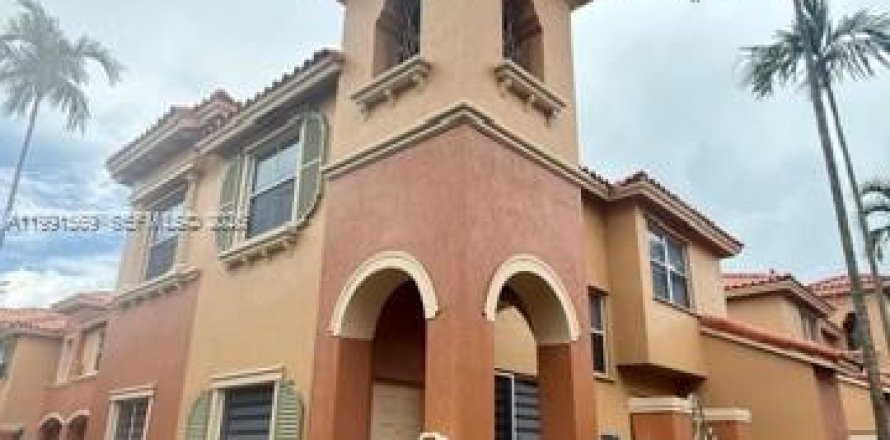 Condominio en Dania Beach, Florida, 3 dormitorios  № 2056643