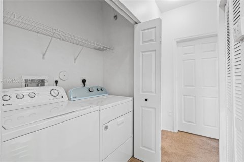 Condominio en venta en Dania Beach, Florida, 3 dormitorios, 129.69 m2 № 2056643 - foto 7