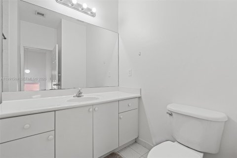 Condominio en venta en Dania Beach, Florida, 3 dormitorios, 129.69 m2 № 2056643 - foto 11