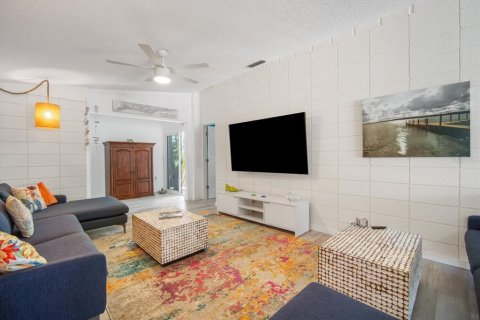 Casa en venta en Holmes Beach, Florida, 4 dormitorios, 202.81 m2 № 1724504 - foto 8