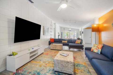 Casa en venta en Holmes Beach, Florida, 4 dormitorios, 202.81 m2 № 1724504 - foto 10