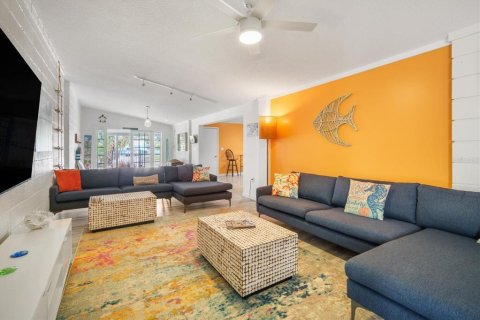Casa en venta en Holmes Beach, Florida, 4 dormitorios, 202.81 m2 № 1724504 - foto 9