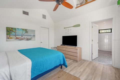 Casa en venta en Holmes Beach, Florida, 4 dormitorios, 202.81 m2 № 1724504 - foto 27