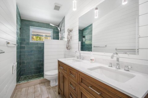 Casa en venta en Holmes Beach, Florida, 4 dormitorios, 202.81 m2 № 1724504 - foto 21